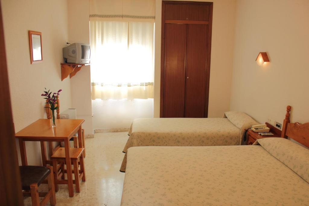 קורדובה Hotel Abadi חדר תמונה